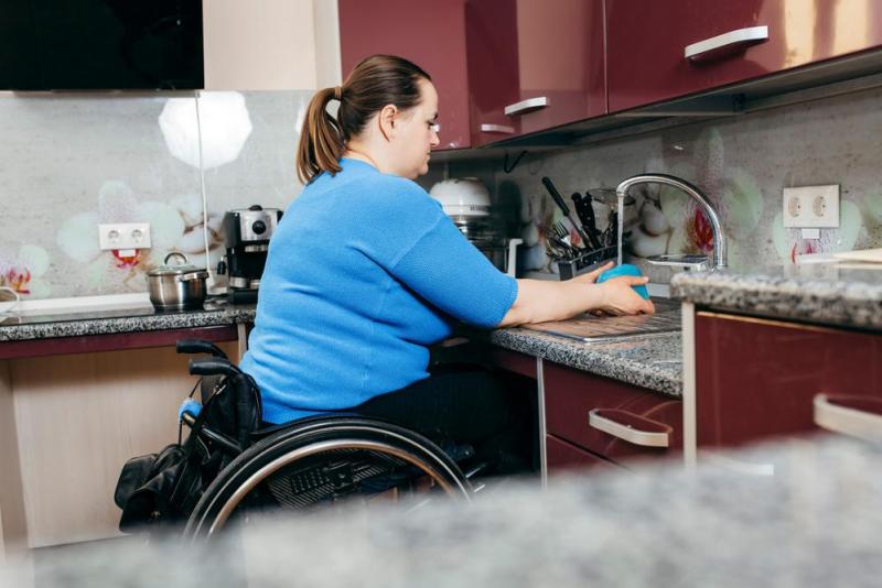 Quels &eacute;quipements pour une cuisine accessible aux PMR &agrave; Fondettes ?